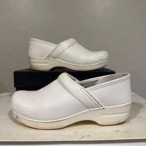 Dansko Professional Clogs Women 41 White Good Leather Nursing Work Shoes